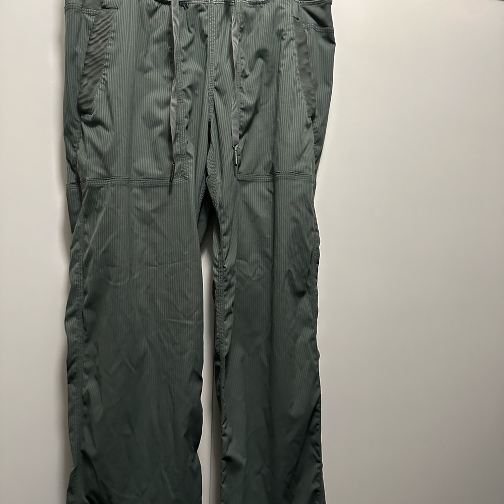 Lululemon Mid-rise Dance Studio Pant in Palm Deco 6